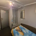 Pod Lwem Πανδοχείο