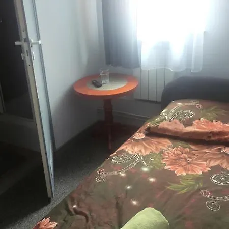 Pod Lwem * Trzebnica