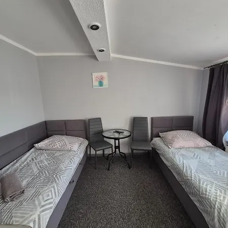 Pod Lwem * Trzebnica