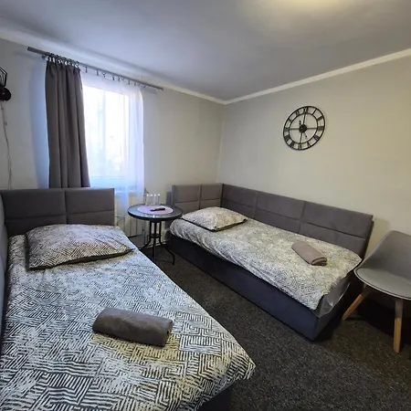 Pod Lwem * Trzebnica