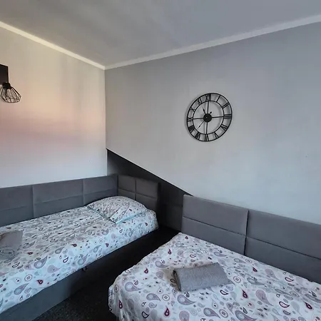 Pod Lwem * Trzebnica