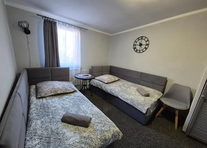 Pod Lwem * Trzebnica